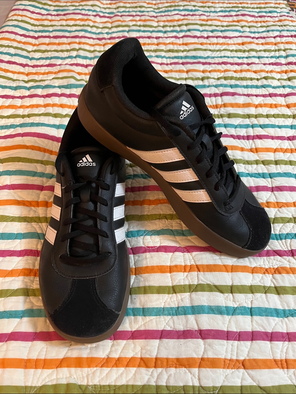 Classic youth Adidas Samba size 6